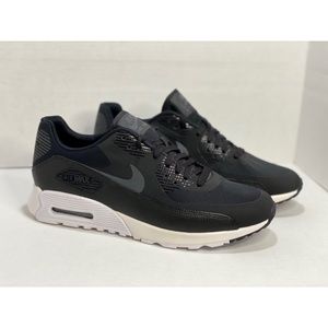 Nike Air Max 90 Ultra 2.0 size 10 Black